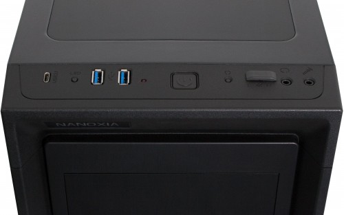 Front I/O Ports